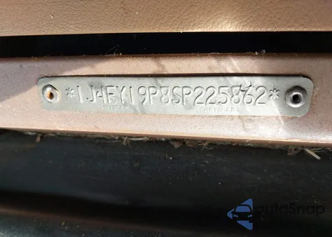 1995 Jeep Wrangler / Yj S/Rio Grande z USA, uszkodzony, nr VIN 1J4FY19P8SP225862